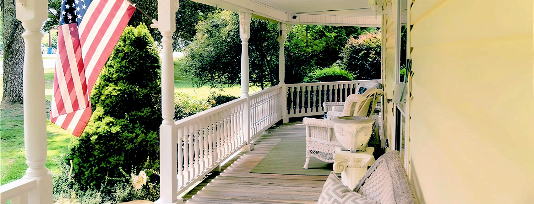 Duck Smith Front Porch