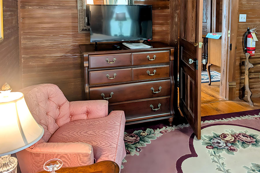 Bertie's Guest Room TV