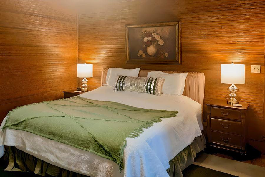 Carolina bed and art
