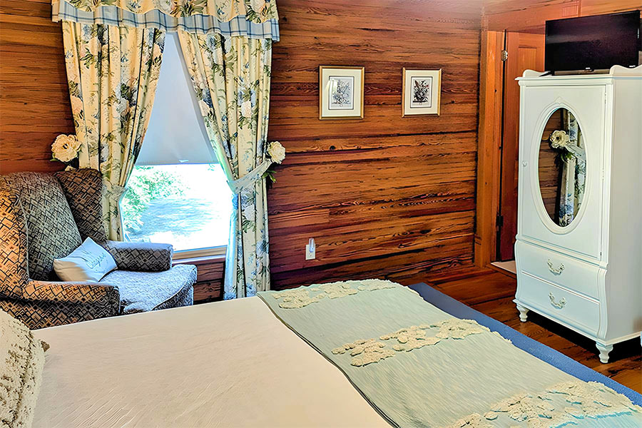 Summit Room bed